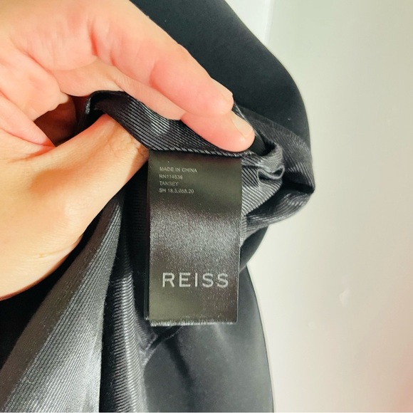 Reiss Tansey Cropped Collarless Blazer Black Neutral Career Business Size 6 - Picture 9 of 9